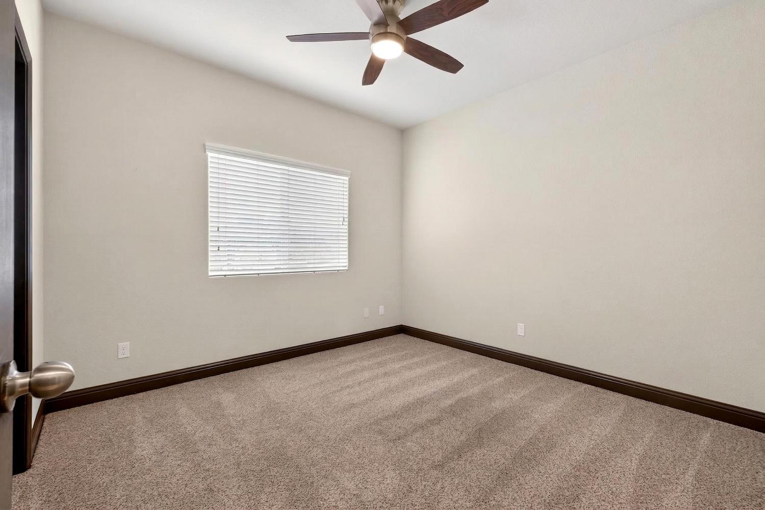 7233 W San Carlos Ave, Fresno, CA 93723