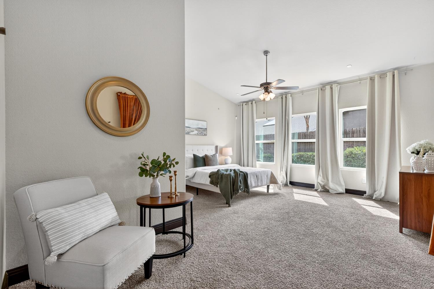 7233 W San Carlos Ave, Fresno, CA 93723