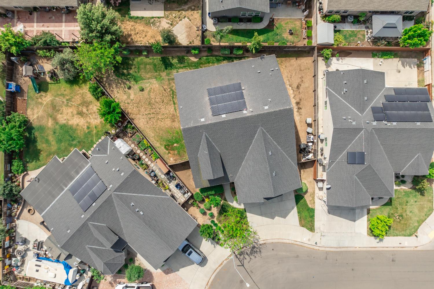 7233 W San Carlos Ave, Fresno, CA 93723