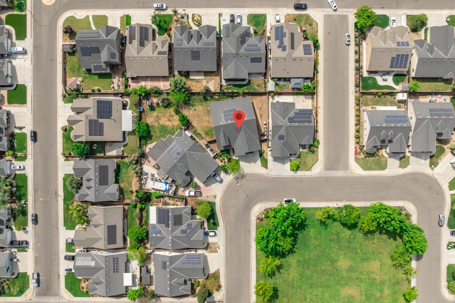 7233 W San Carlos Ave, Fresno, CA 93723