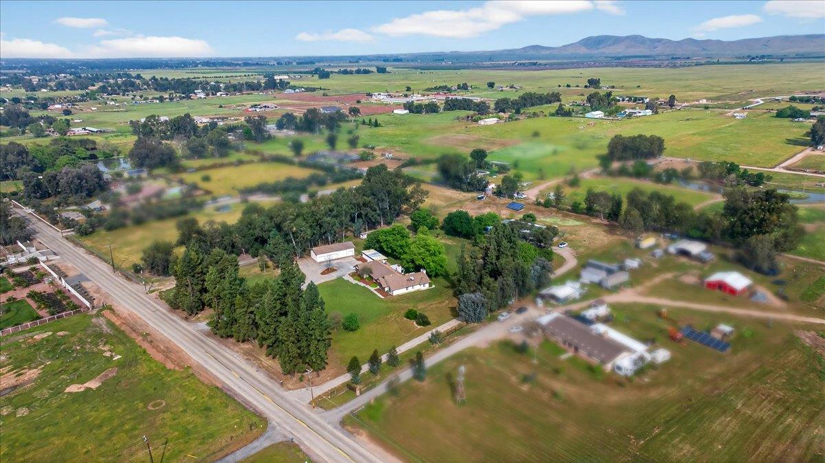 11640 E Sierra Ave, Clovis, CA 93619