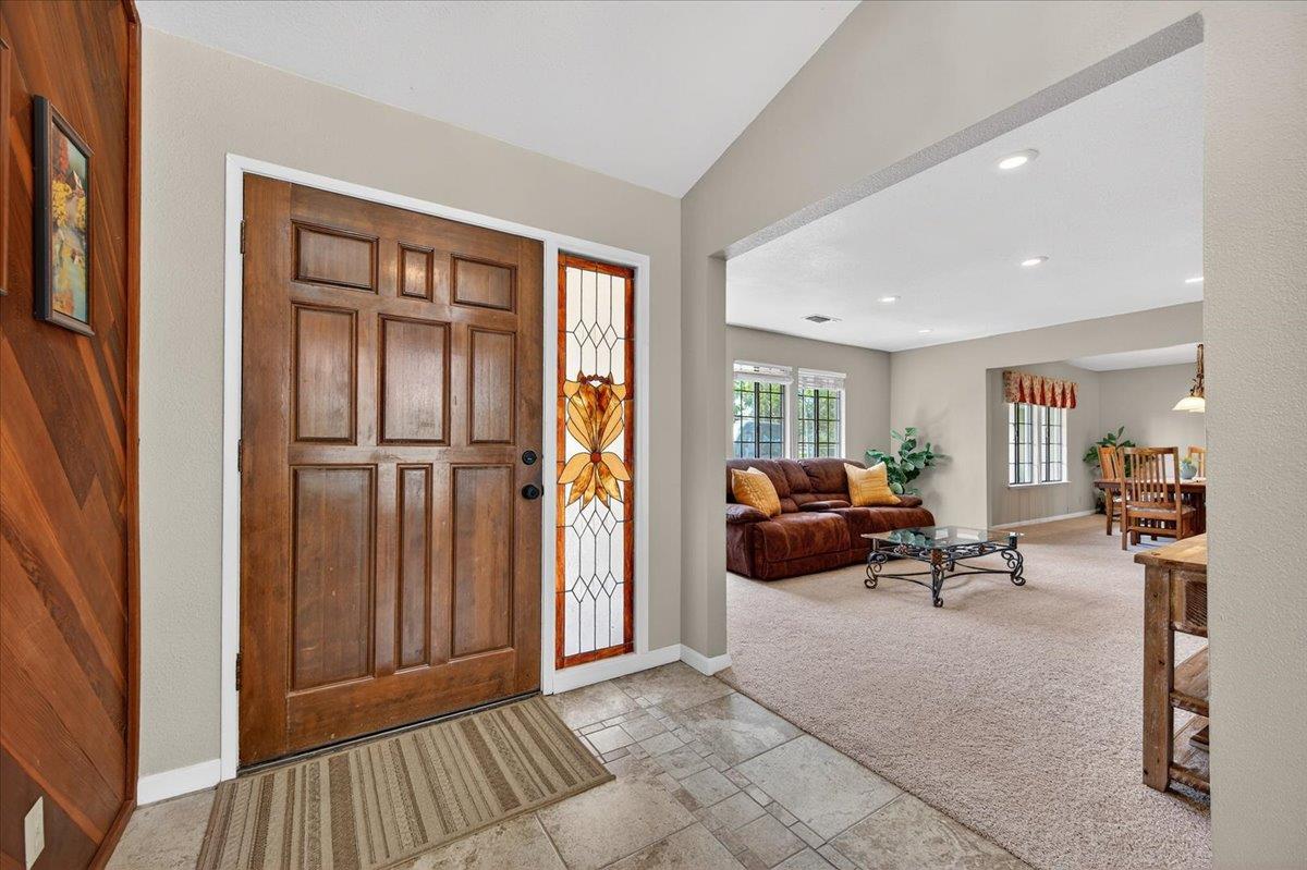 11640 E Sierra Ave, Clovis, CA 93619