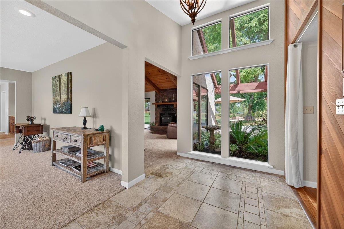 11640 E Sierra Ave, Clovis, CA 93619