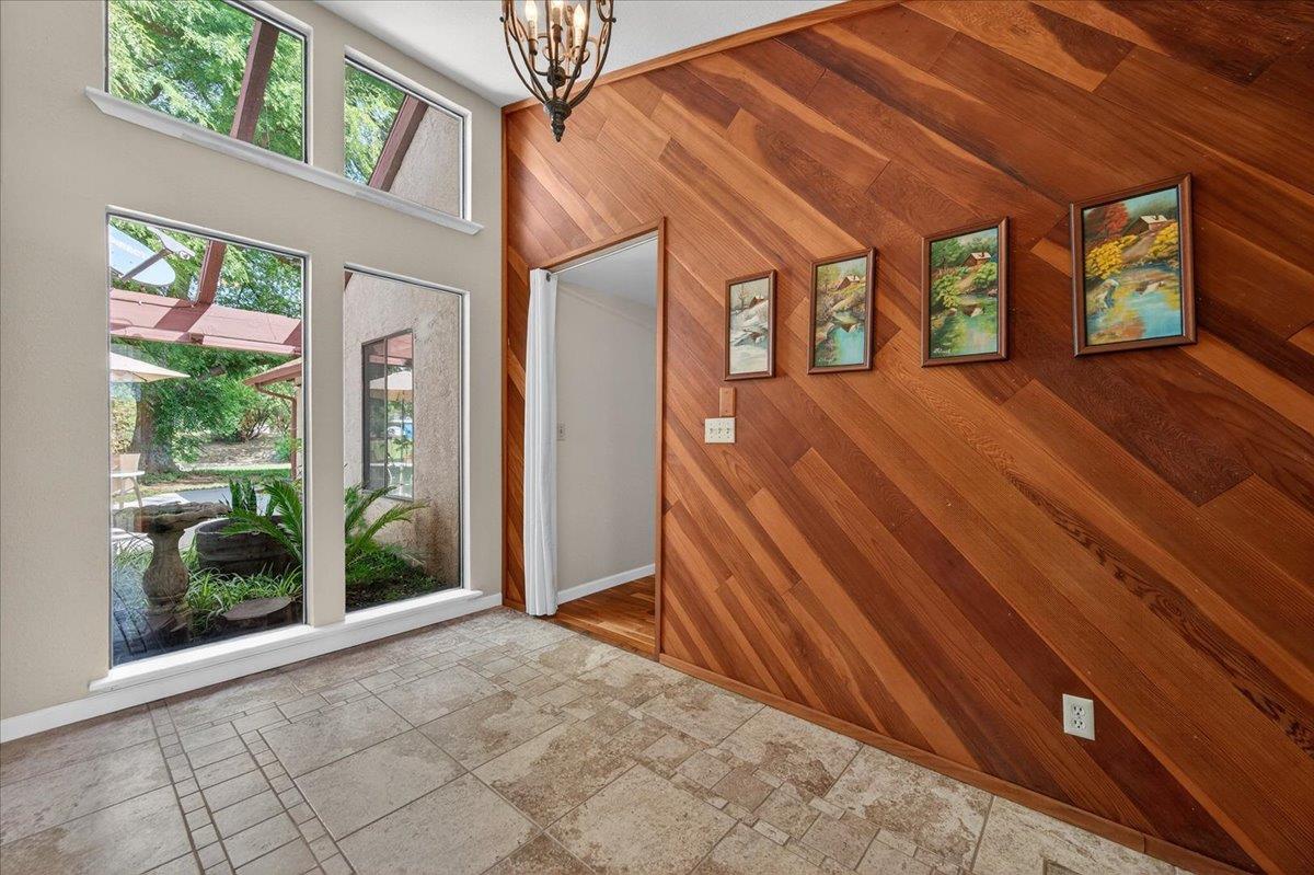 11640 E Sierra Ave, Clovis, CA 93619