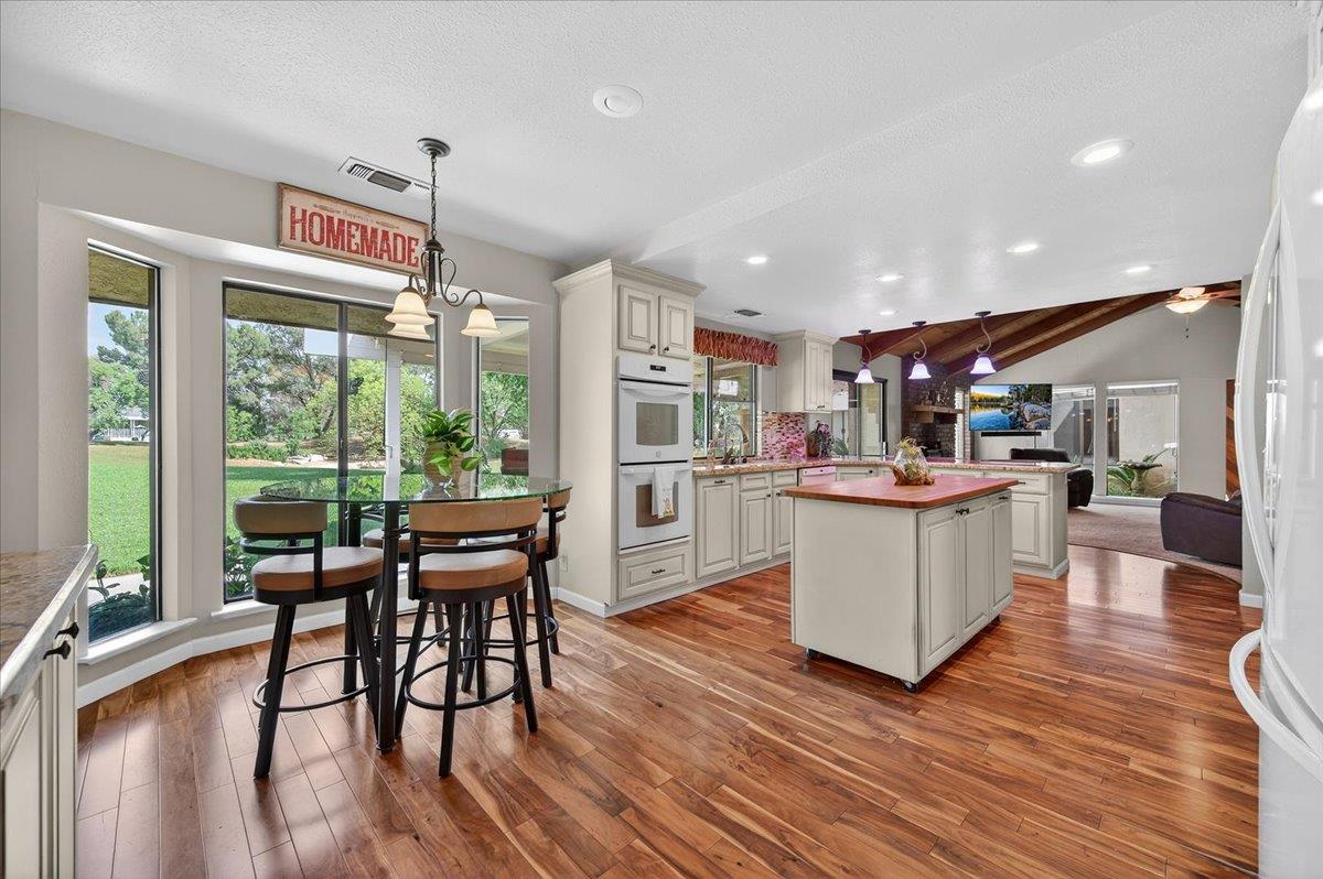 11640 E Sierra Ave, Clovis, CA 93619