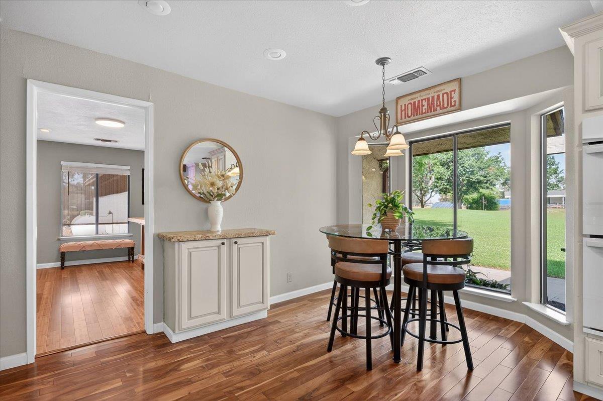 11640 E Sierra Ave, Clovis, CA 93619