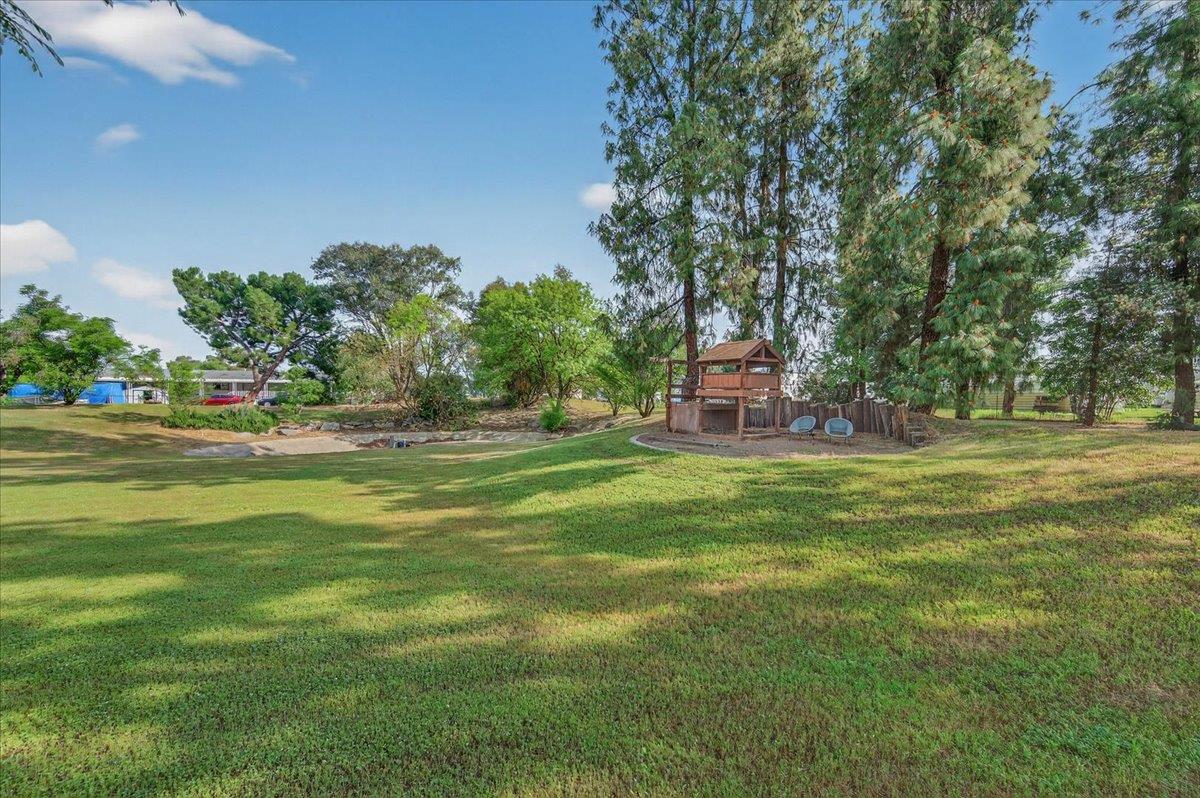 11640 E Sierra Ave, Clovis, CA 93619