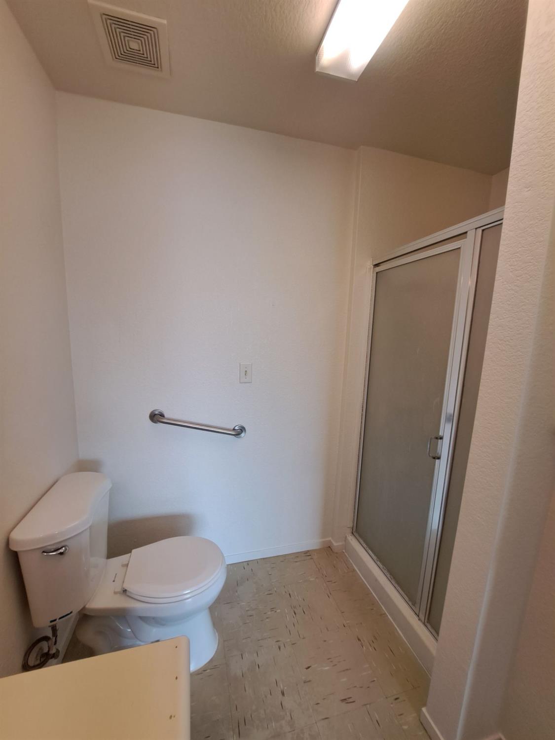 12486 Georgia Ln, Madera, CA 93637