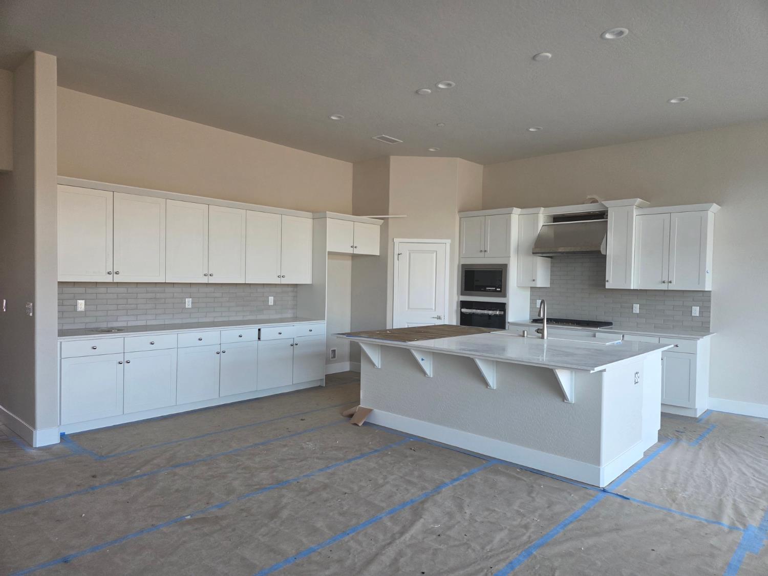 923 Peters Rd S, Madera, CA 93636