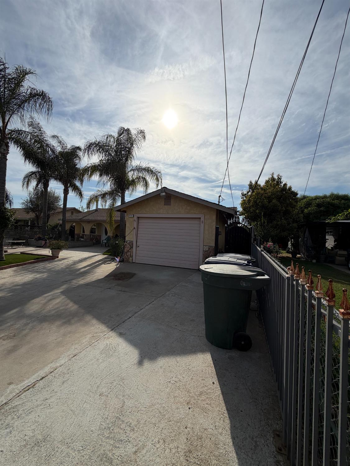 8767 S Rodriguez Ave, Parlier, CA 93648