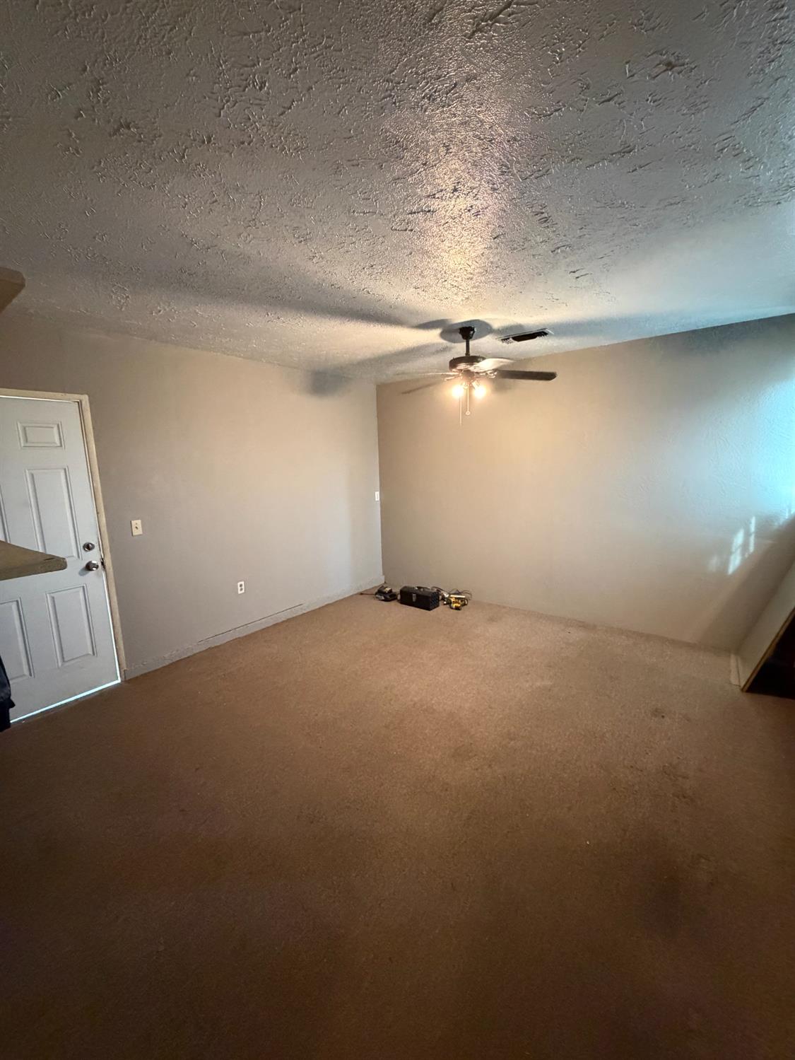 8767 S Rodriguez Ave, Parlier, CA 93648