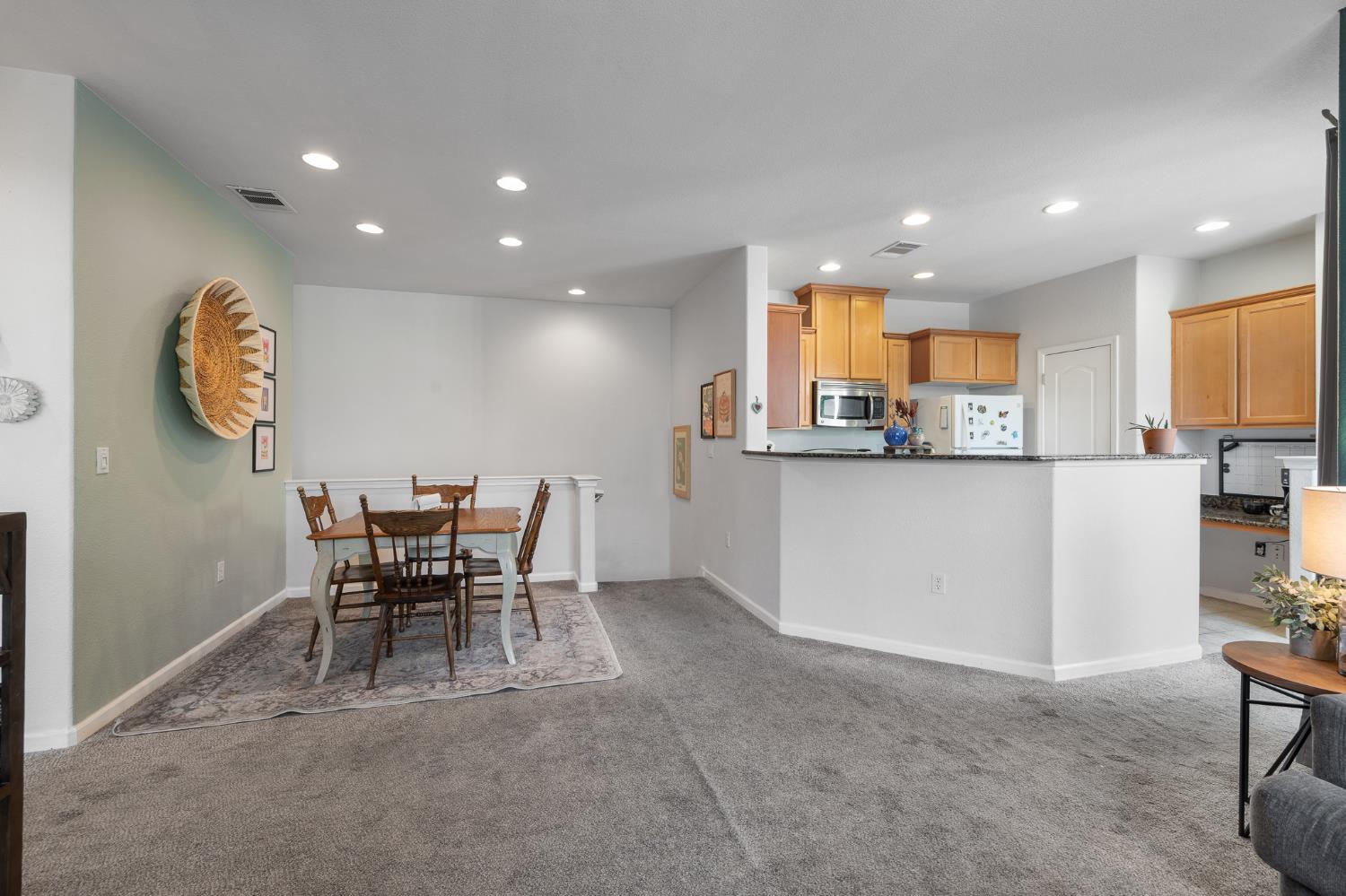 2089 Boccioni Ln, Clovis, CA 93611