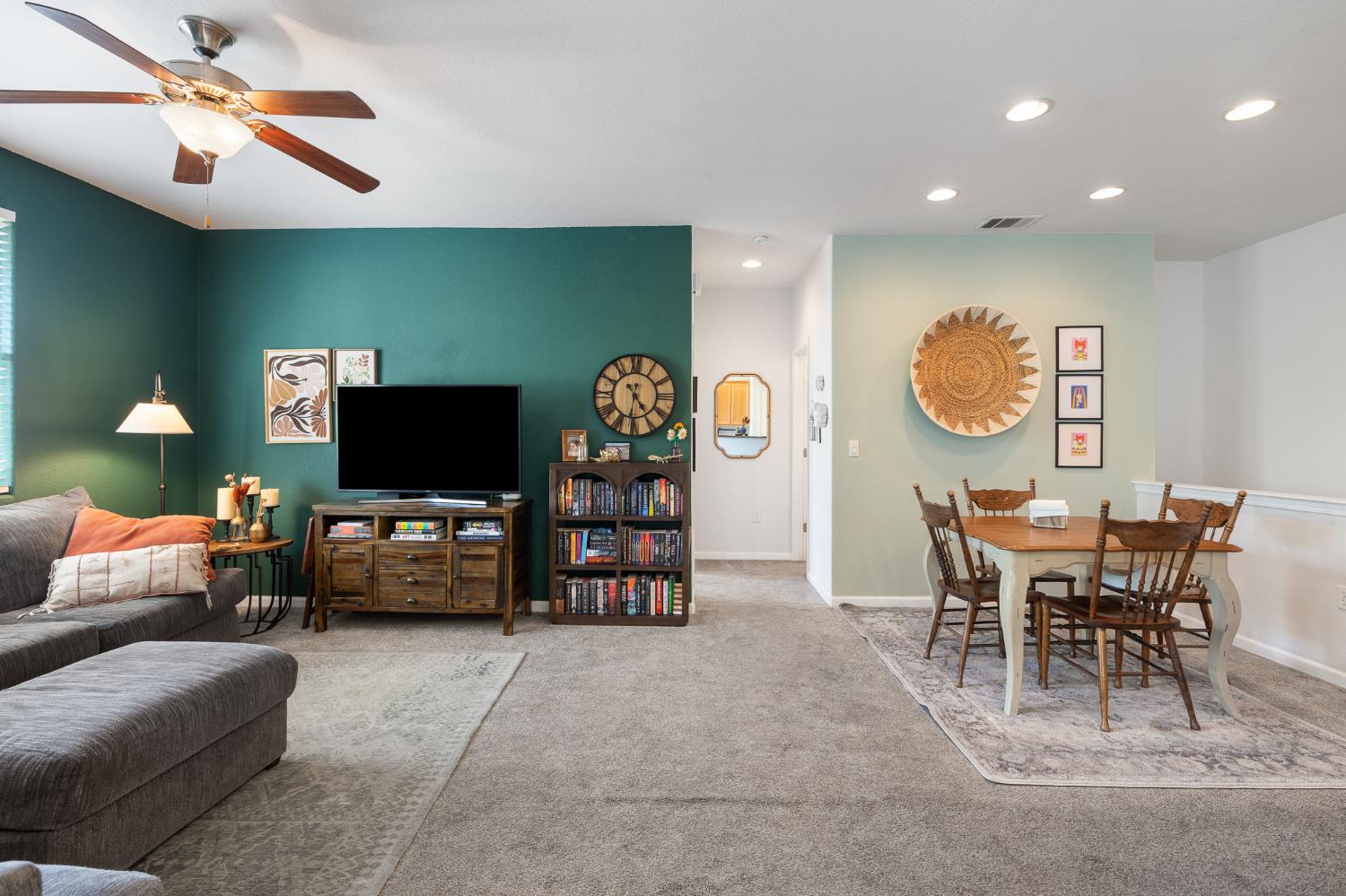 2089 Boccioni Ln, Clovis, CA 93611