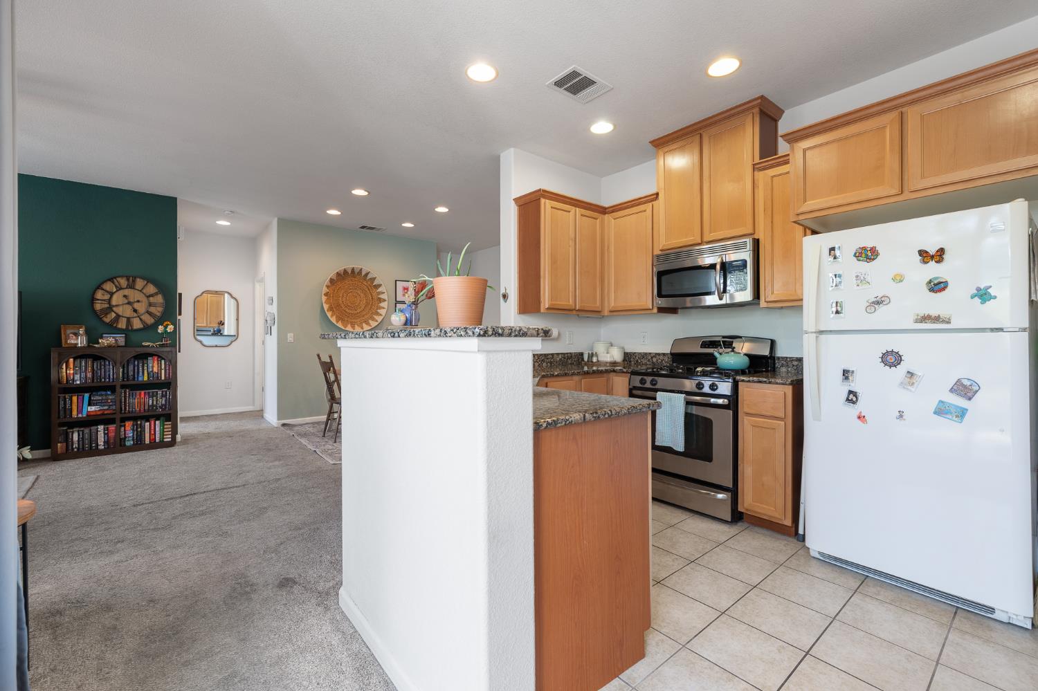 2089 Boccioni Ln, Clovis, CA 93611