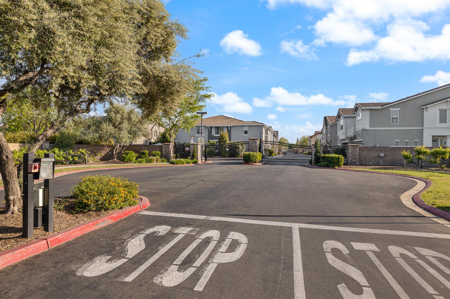 2089 Boccioni Ln, Clovis, CA 93611