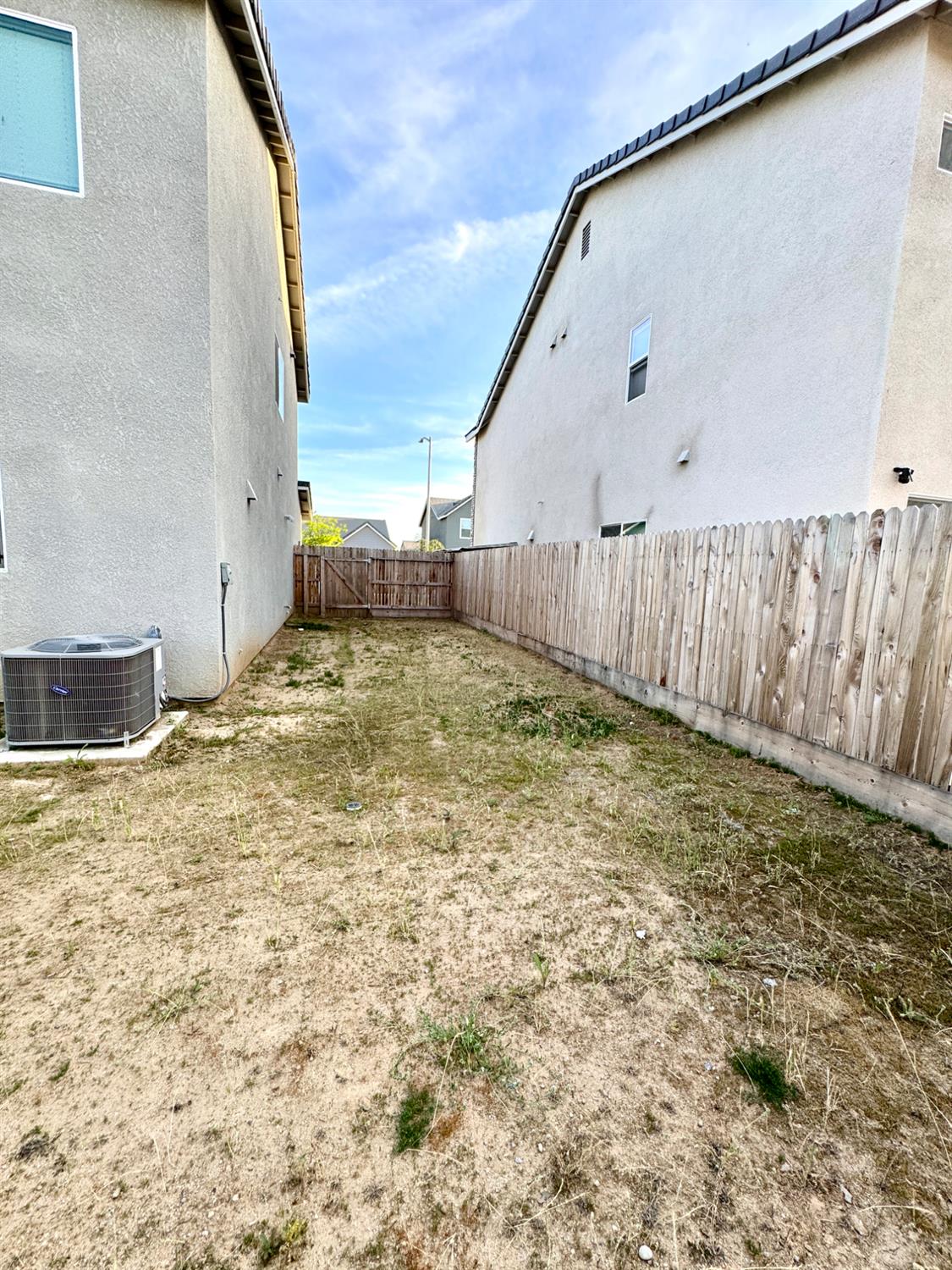 7012 W Donner Ave, Fresno, CA 93723