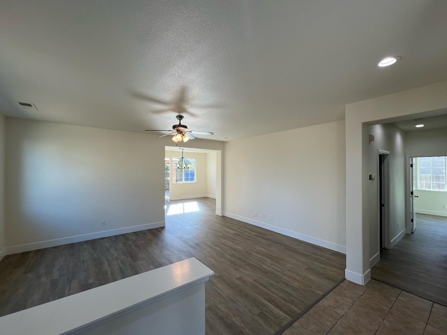 2150 N Rosendo Ave, Fresno, CA 93722