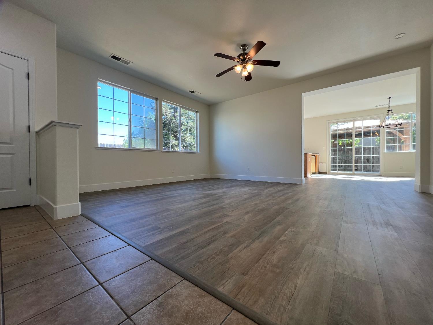 2150 N Rosendo Ave, Fresno, CA 93722