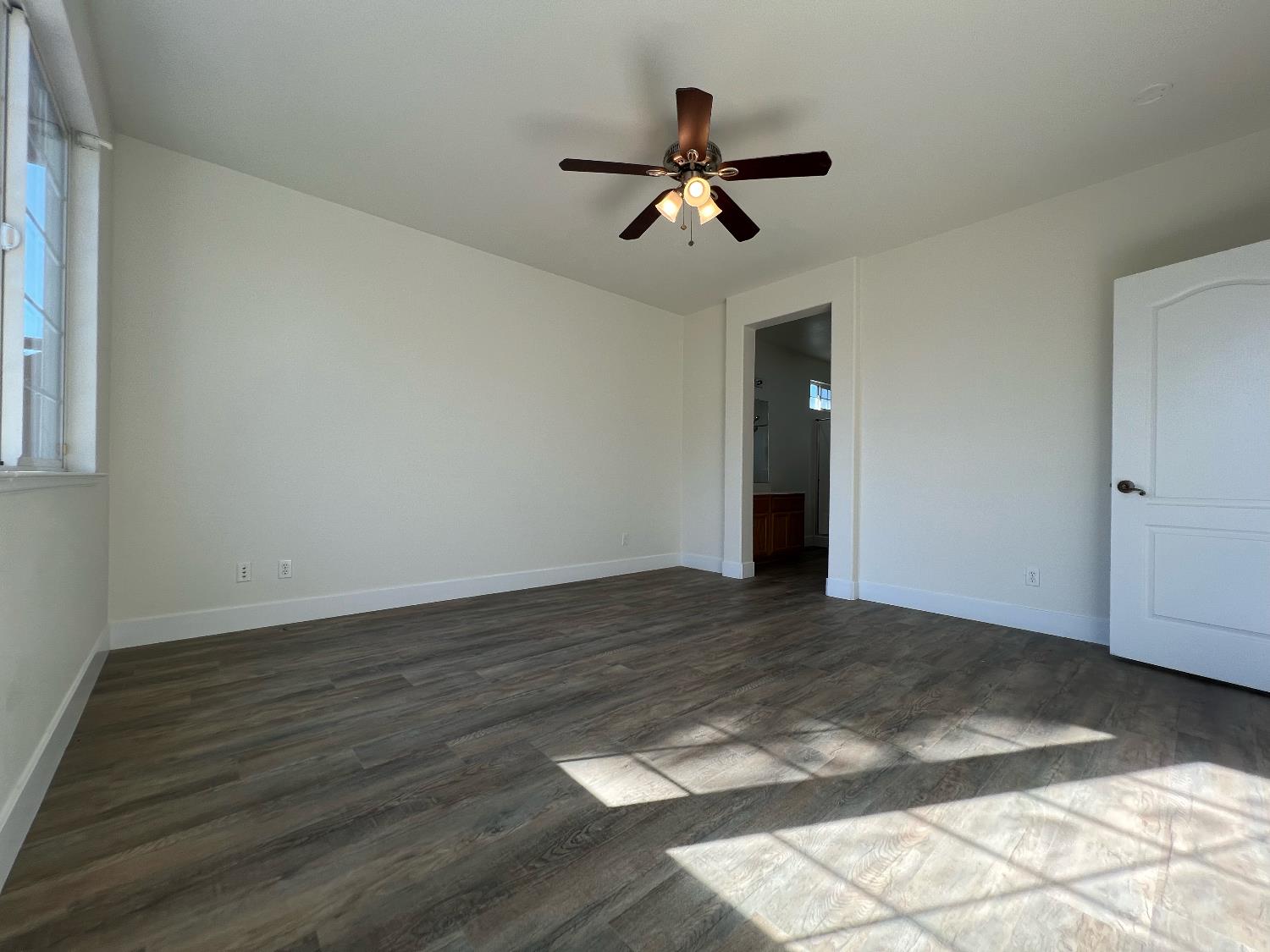 2150 N Rosendo Ave, Fresno, CA 93722