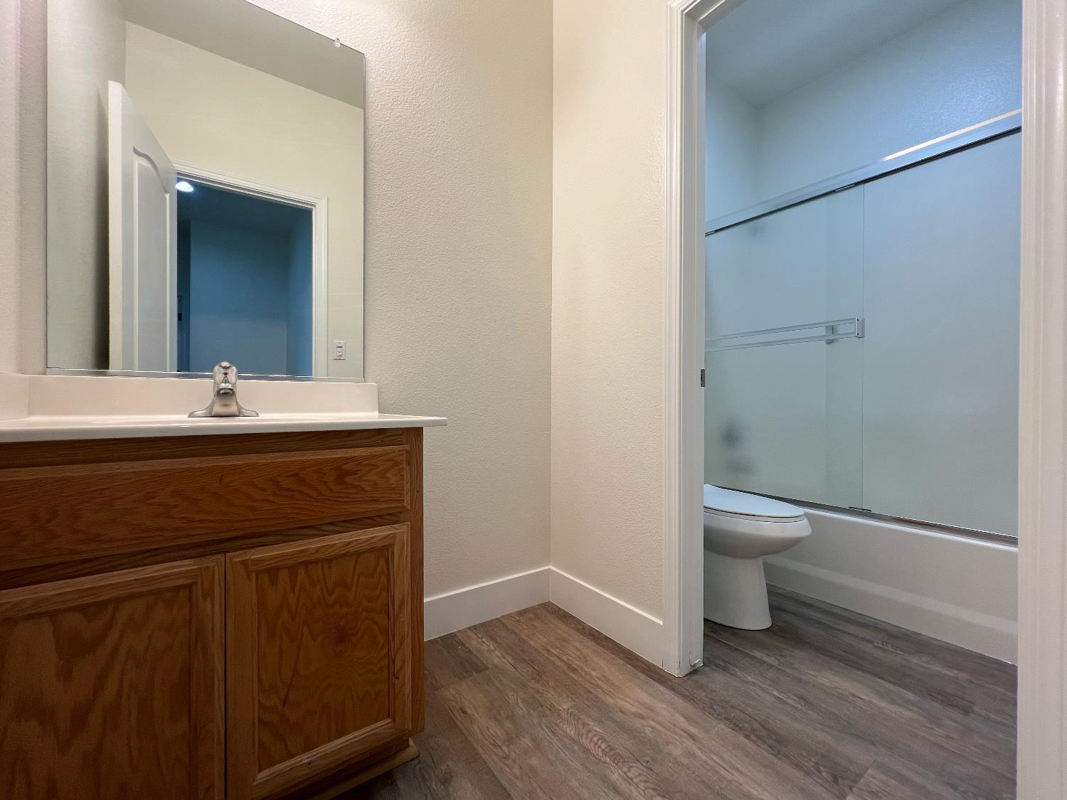 2150 N Rosendo Ave, Fresno, CA 93722