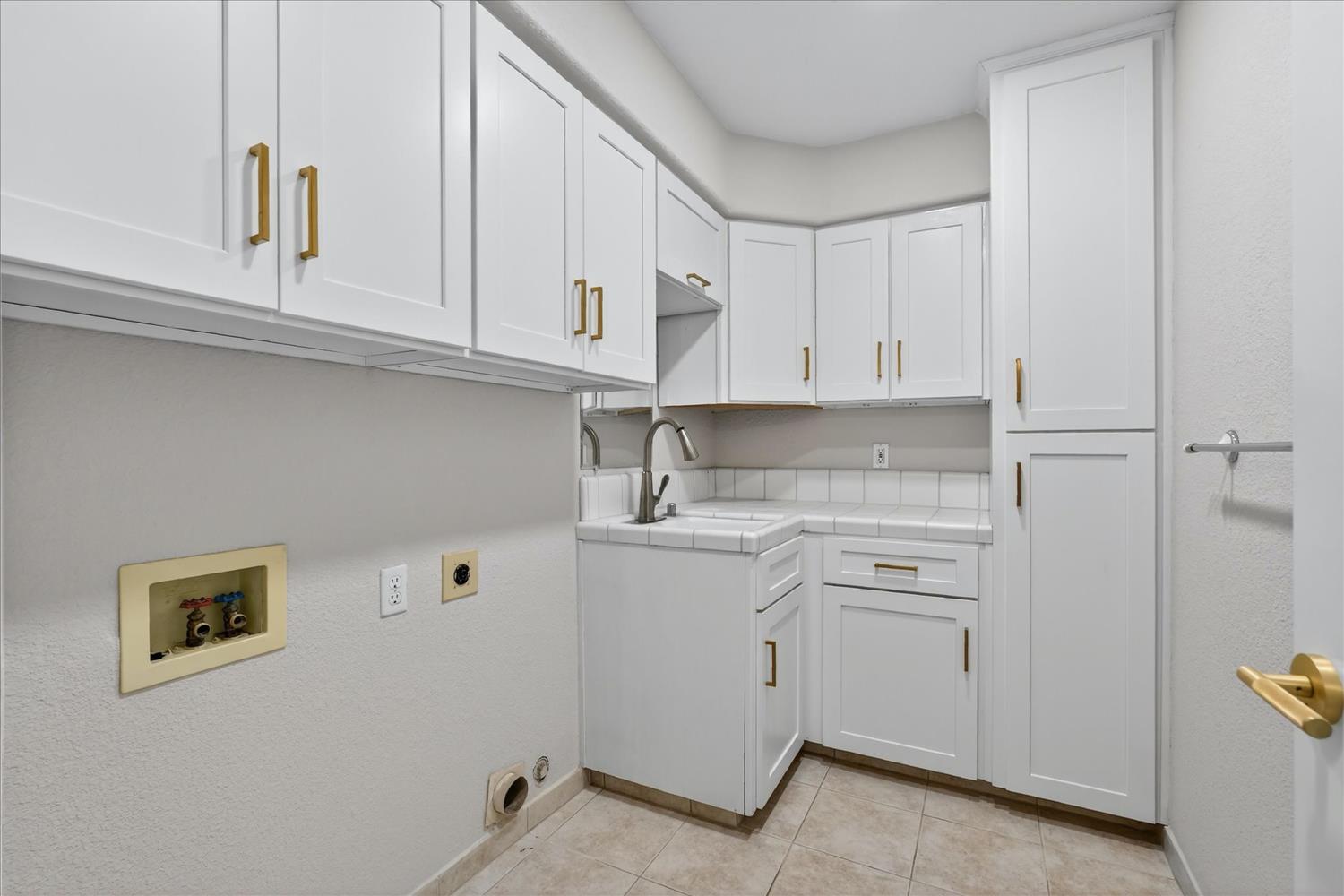 3668 W Ellery Ave, Fresno, CA 93711