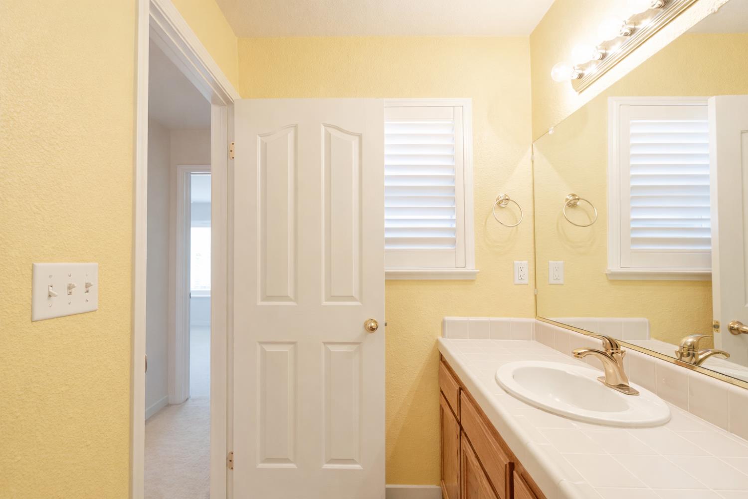 721 Via Cerioni, Madera, CA 93637