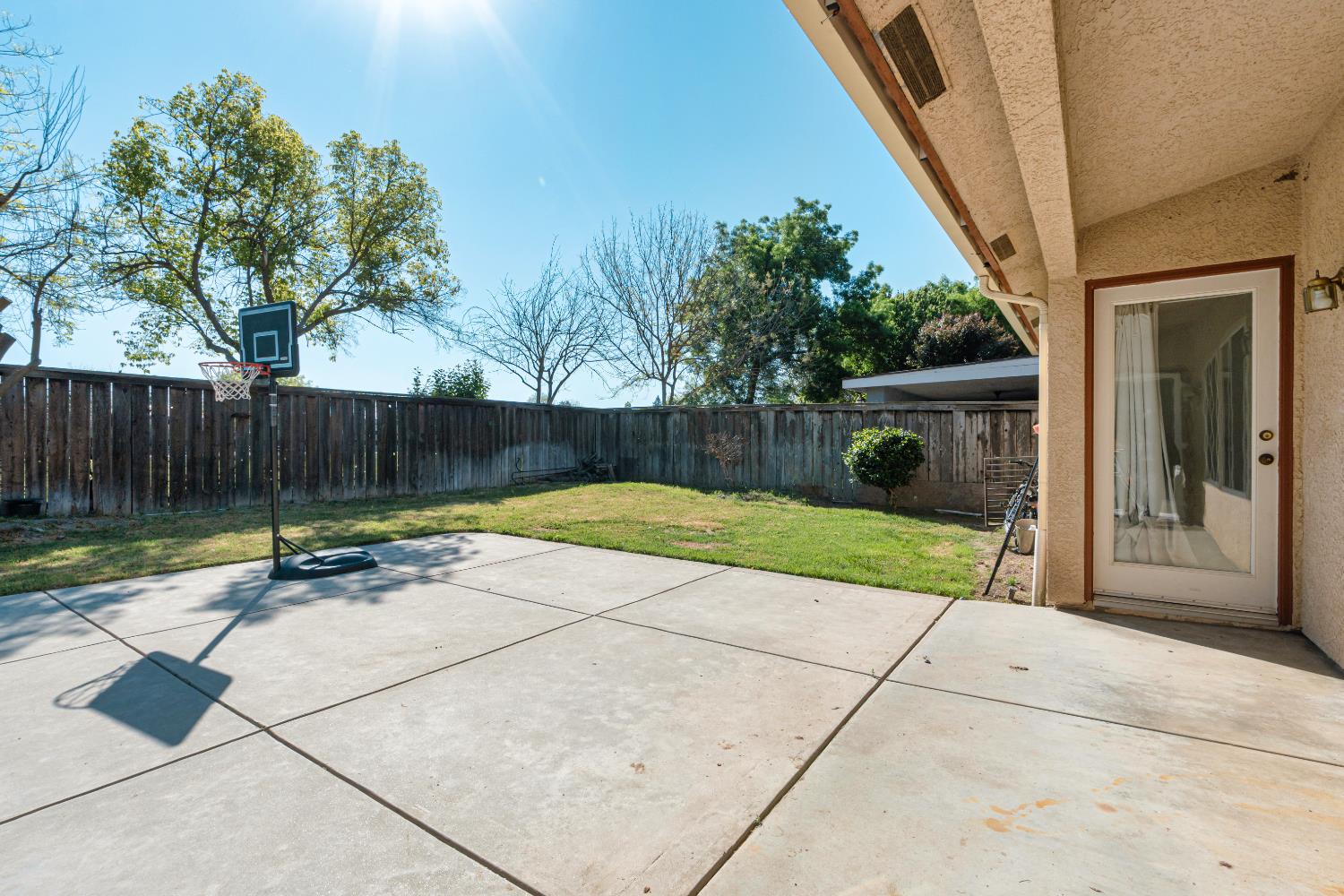 721 Via Cerioni, Madera, CA 93637