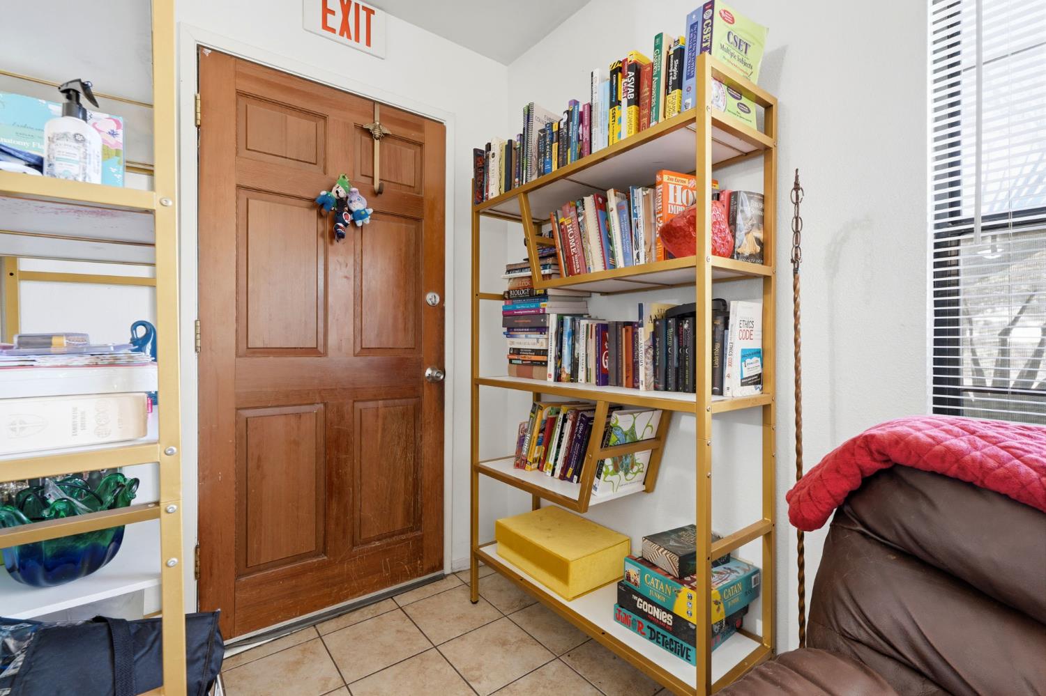 2301 N 10Th Ave, Hanford, CA 93230