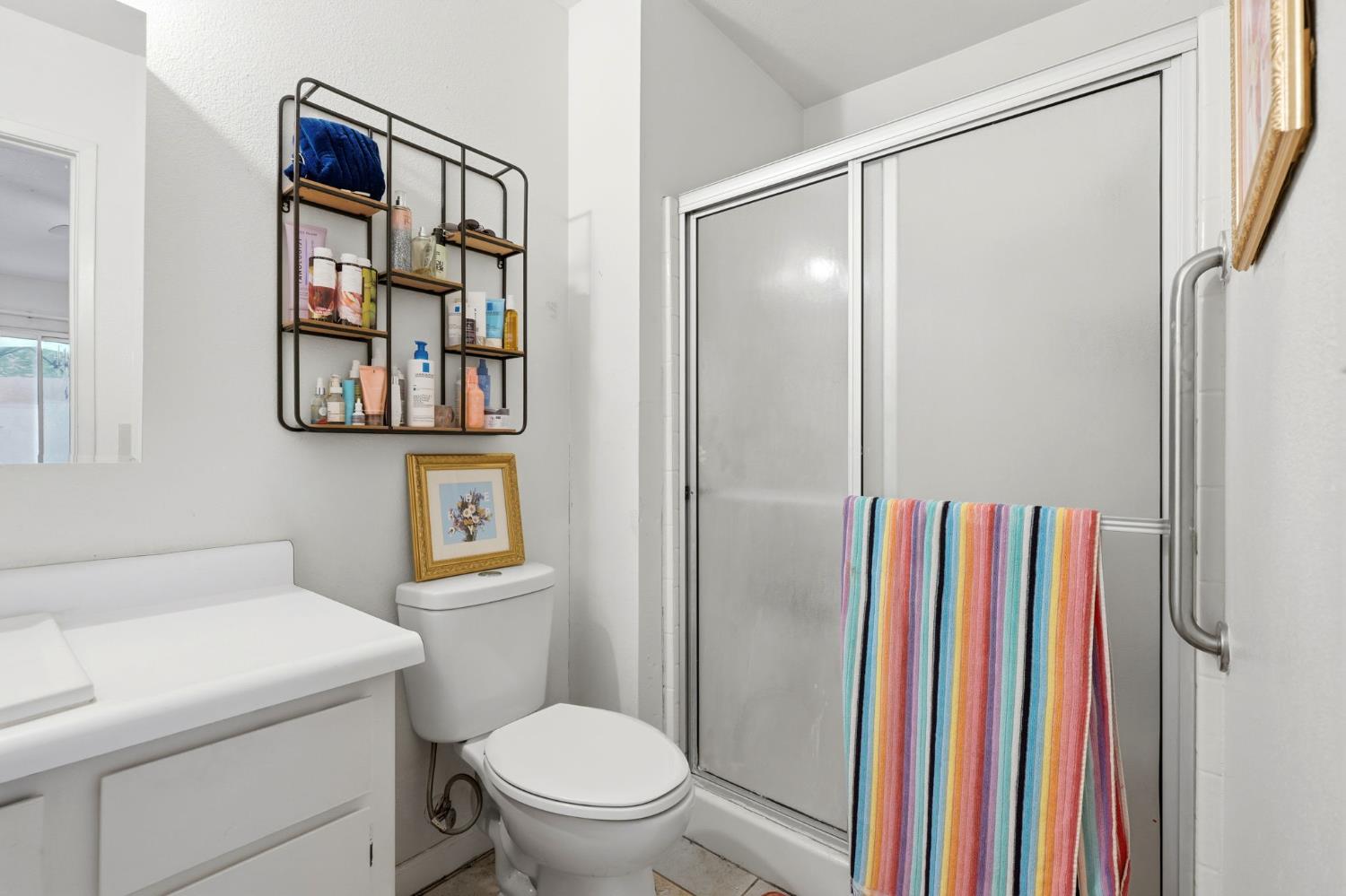 2301 N 10Th Ave, Hanford, CA 93230