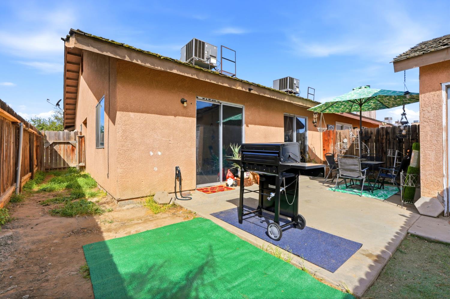 2301 N 10Th Ave, Hanford, CA 93230