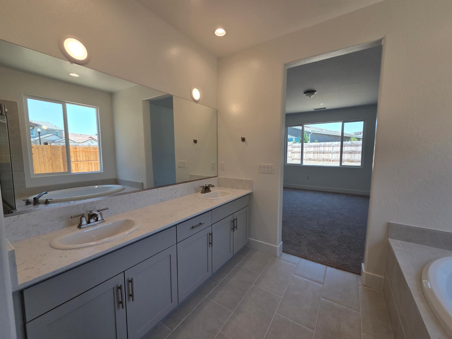 1187 Milestone Rd W, Madera, CA 93636