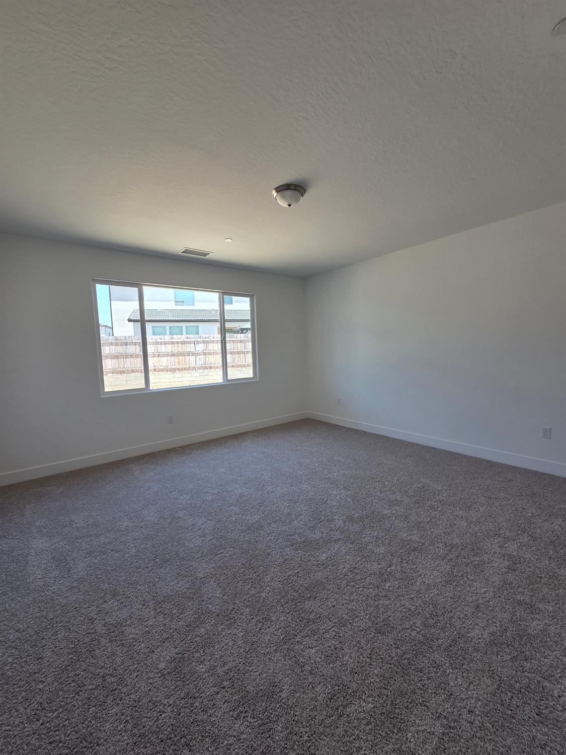 1187 Milestone Rd W, Madera, CA 93636