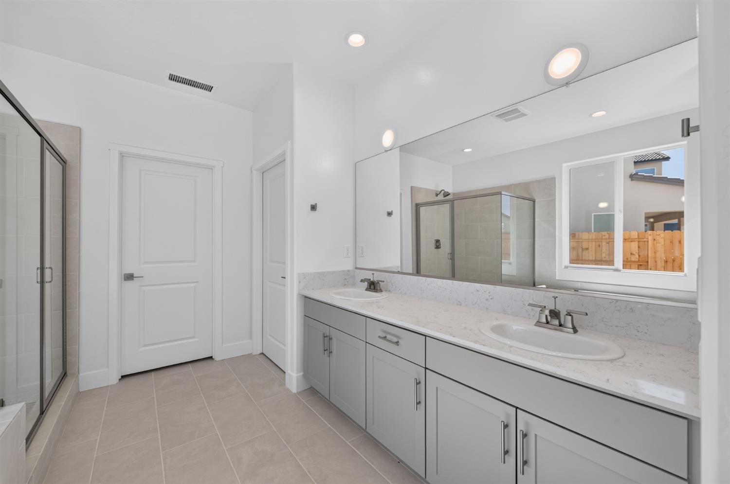 1187 Milestone Rd W, Madera, CA 93636