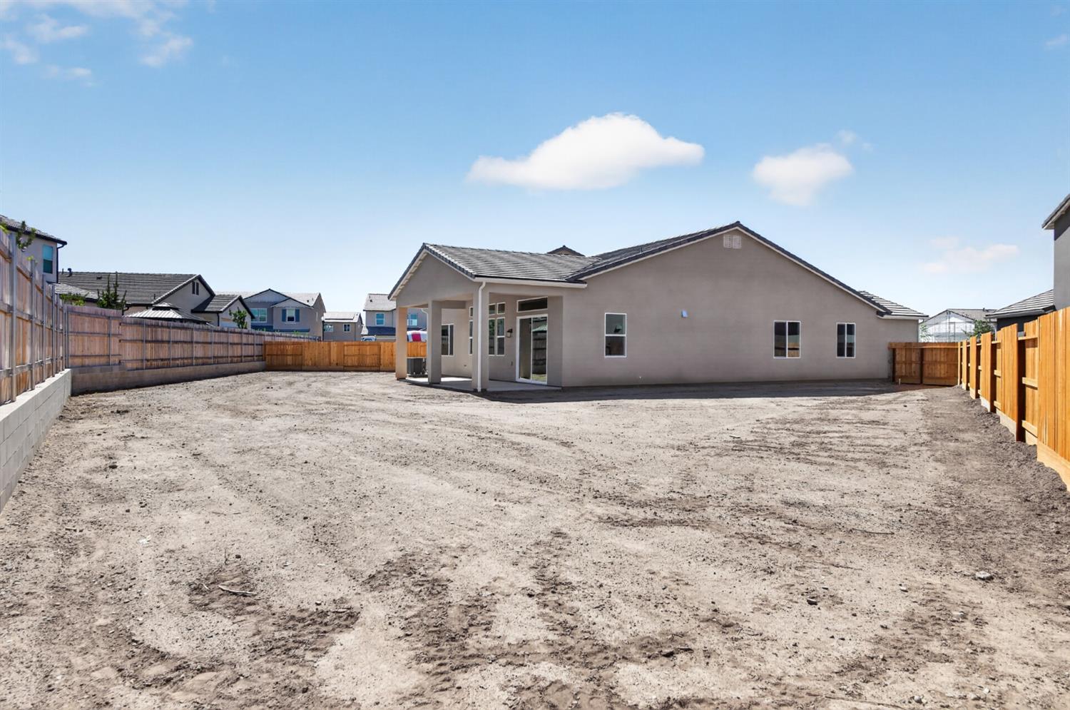 1187 Milestone Rd W, Madera, CA 93636