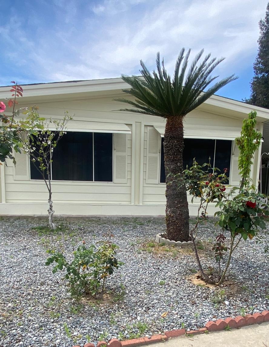 1300 W Olson Ave #126, Reedley, CA 93654