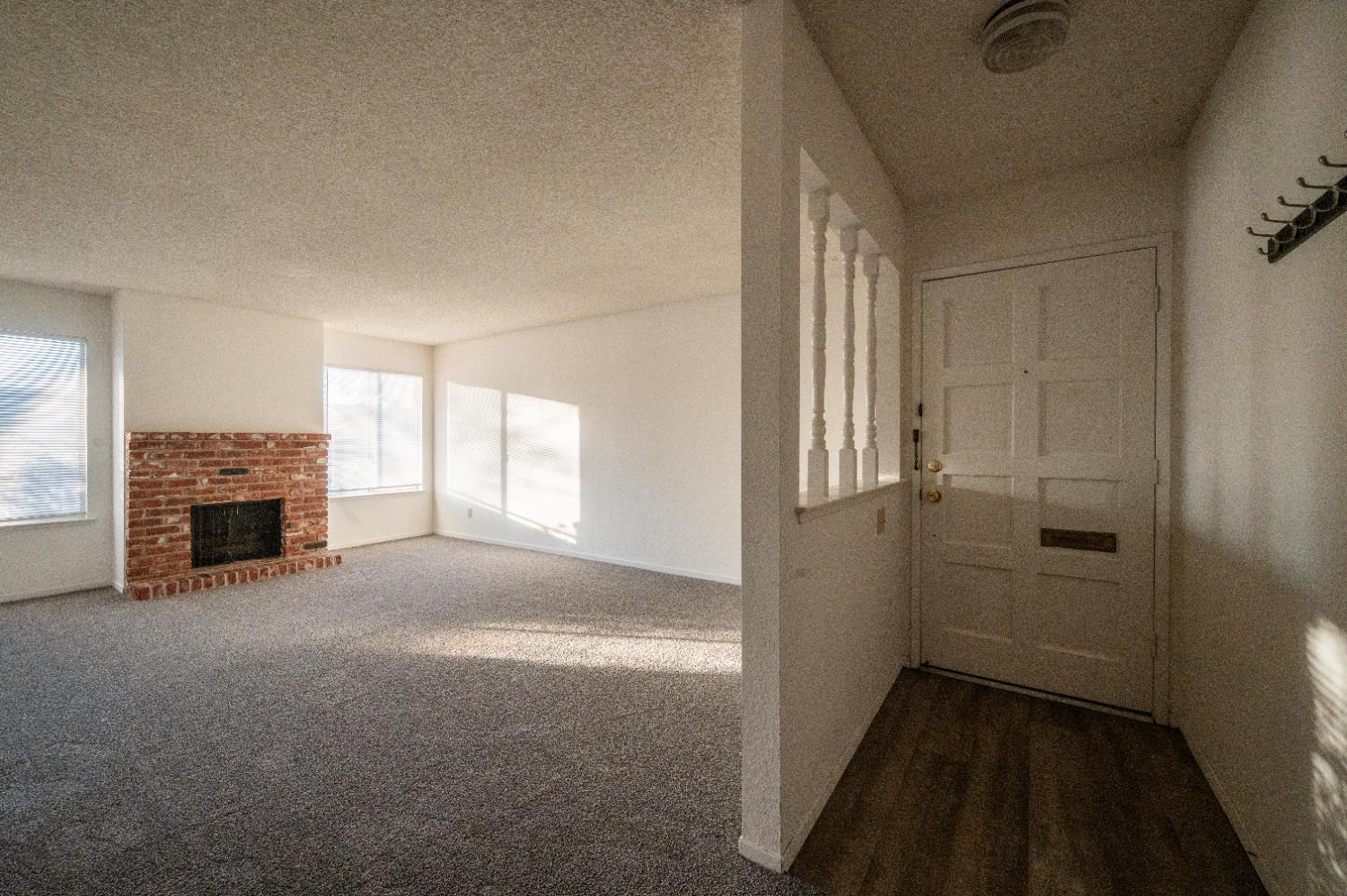 6416 N Remington Ave, Fresno, CA 93704