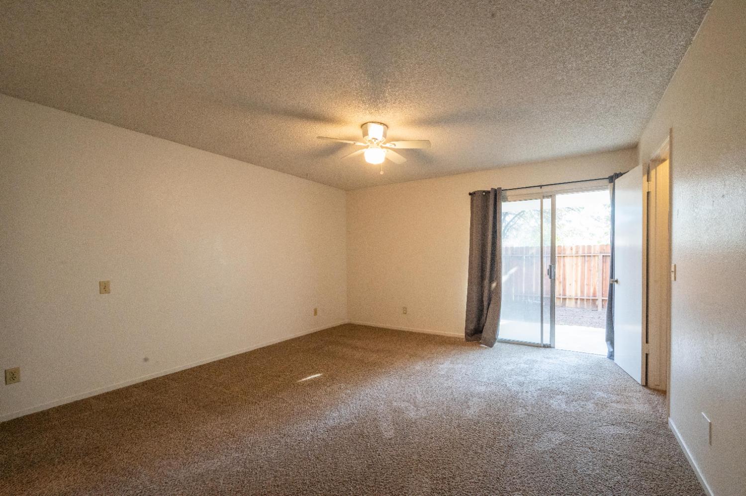 6416 N Remington Ave, Fresno, CA 93704