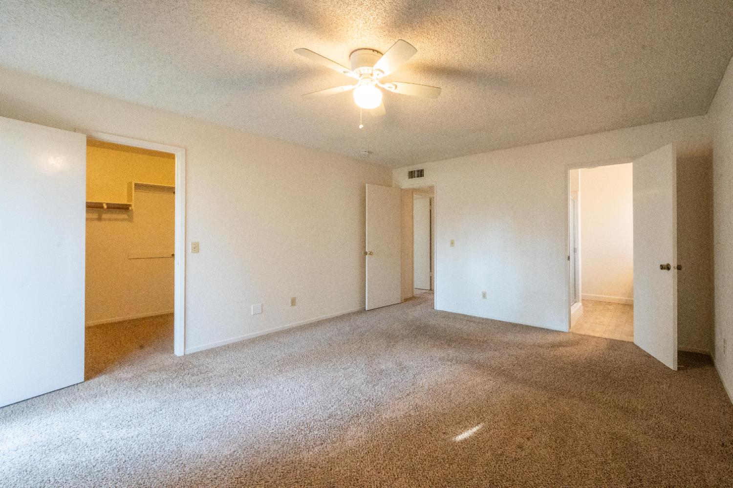 6416 N Remington Ave, Fresno, CA 93704