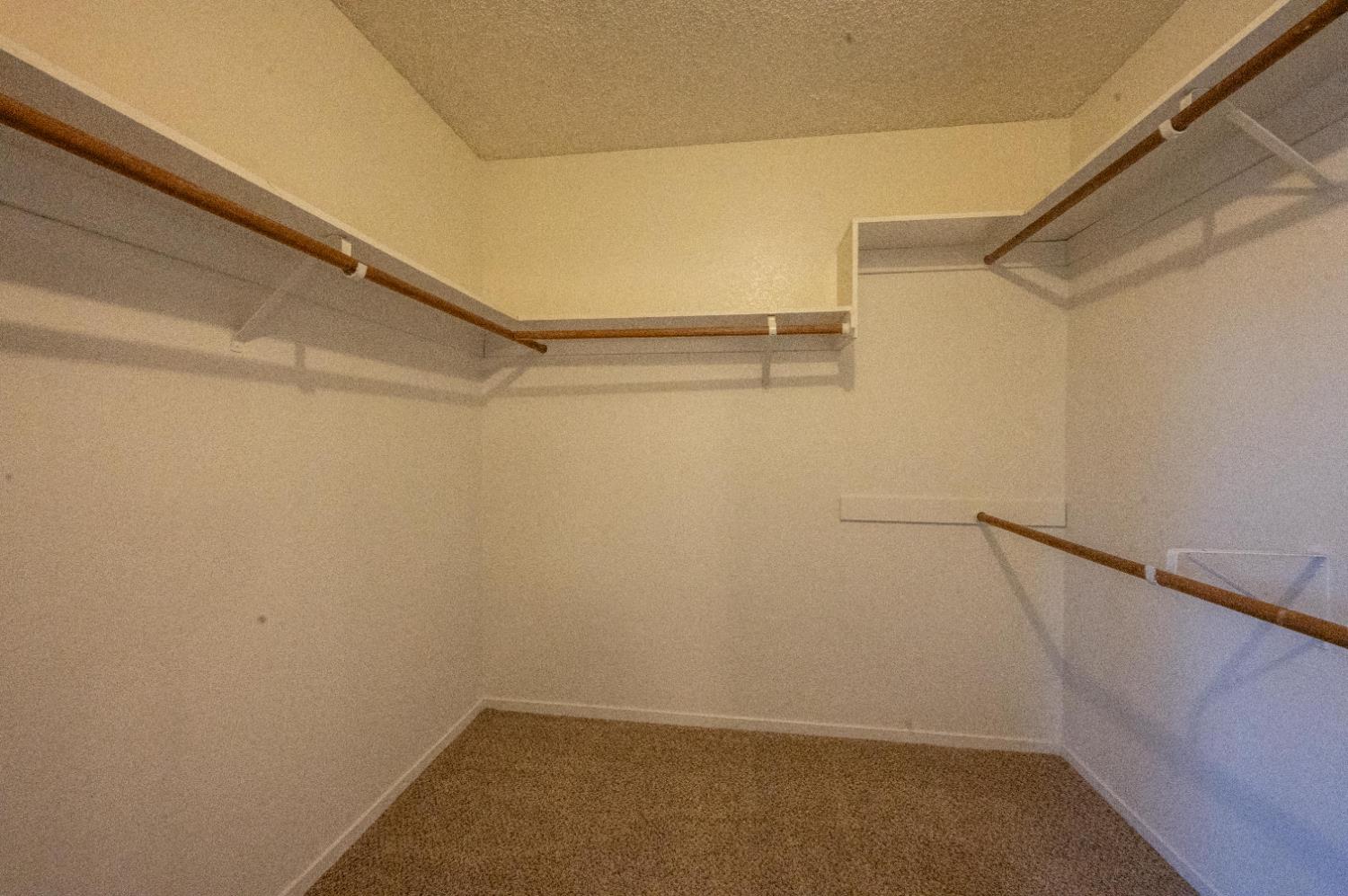 6416 N Remington Ave, Fresno, CA 93704