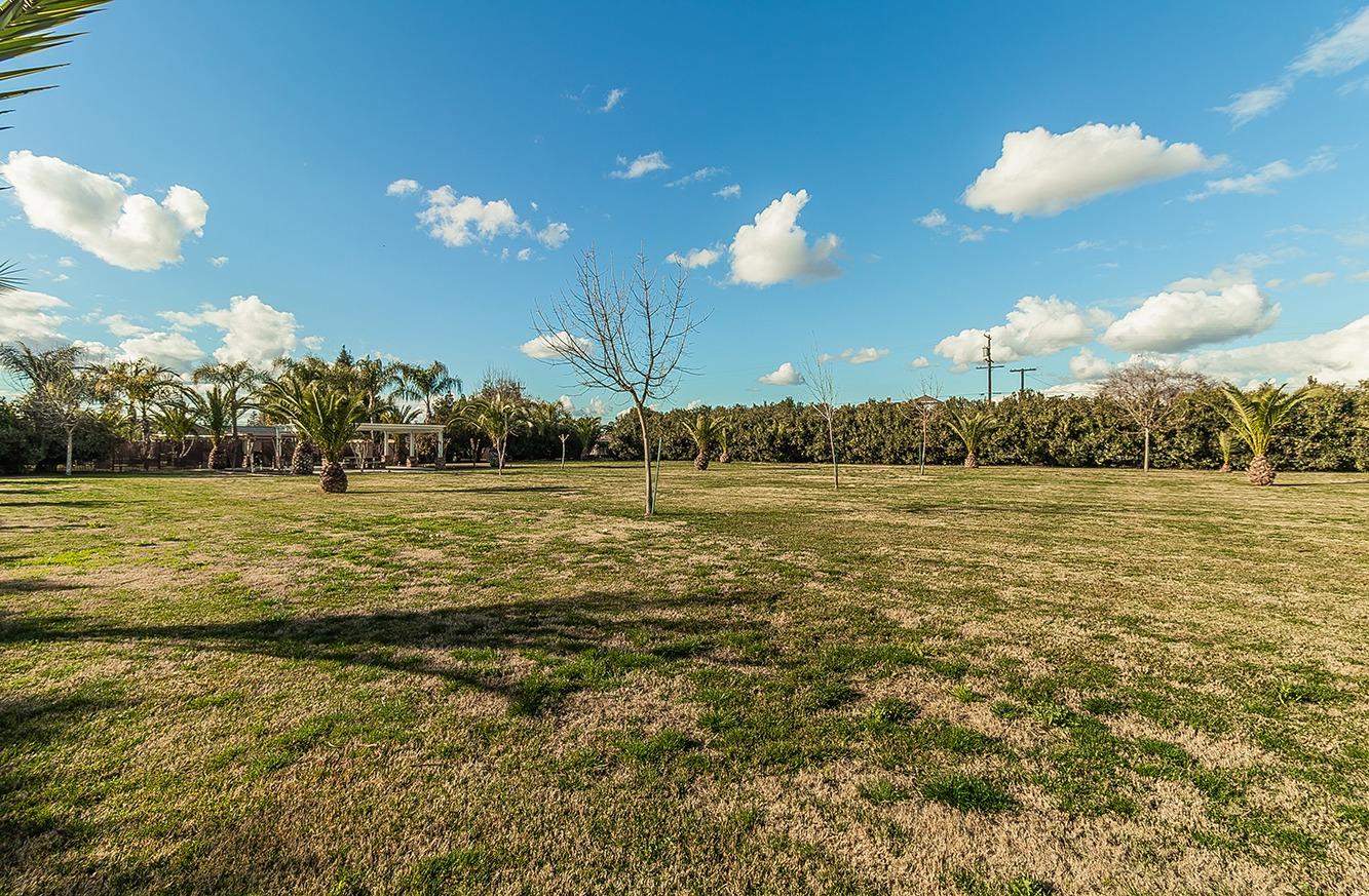 7010 S Frankwood Ave, Reedley, CA 93654