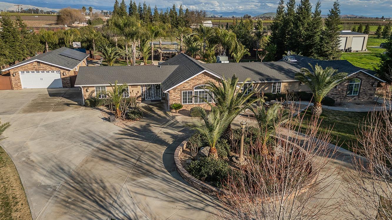 7010 S Frankwood Ave, Reedley, CA 93654