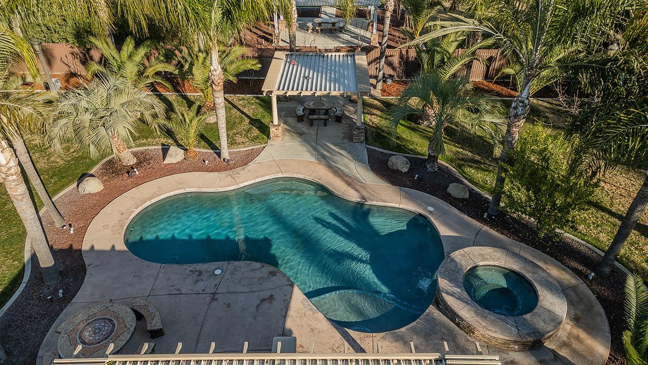 7010 S Frankwood Ave, Reedley, CA 93654