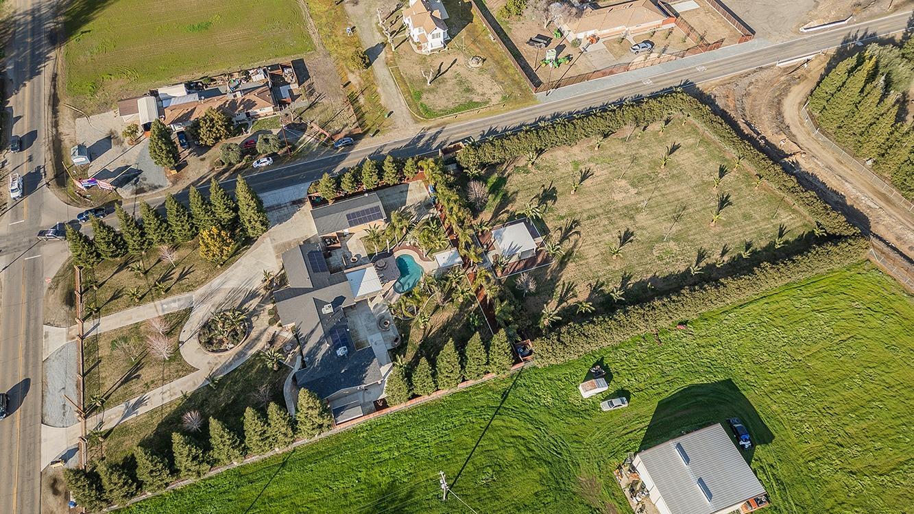 7010 S Frankwood Ave, Reedley, CA 93654