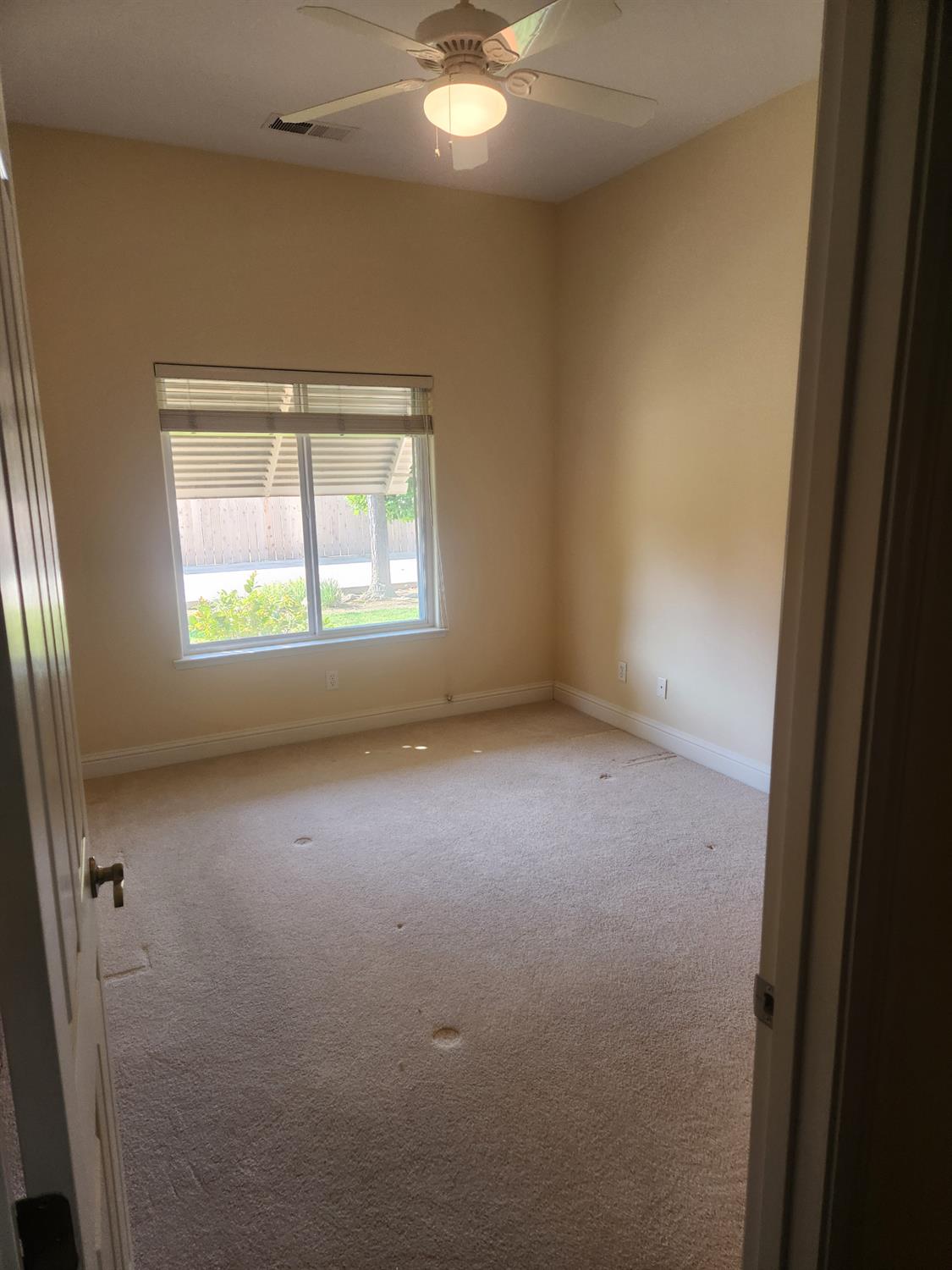 2684 Armstrong Ave, Clovis, CA 93611