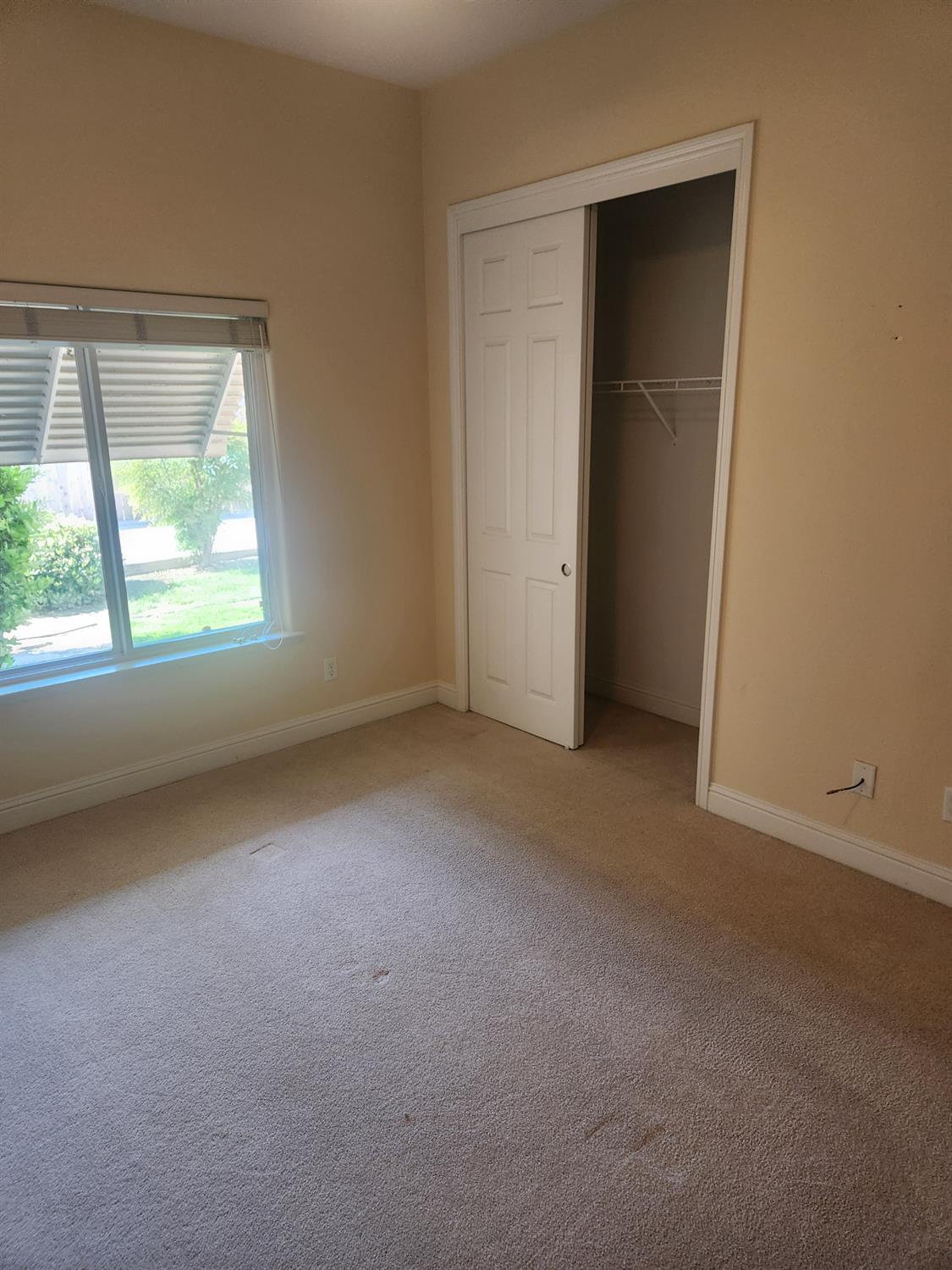 2684 Armstrong Ave, Clovis, CA 93611