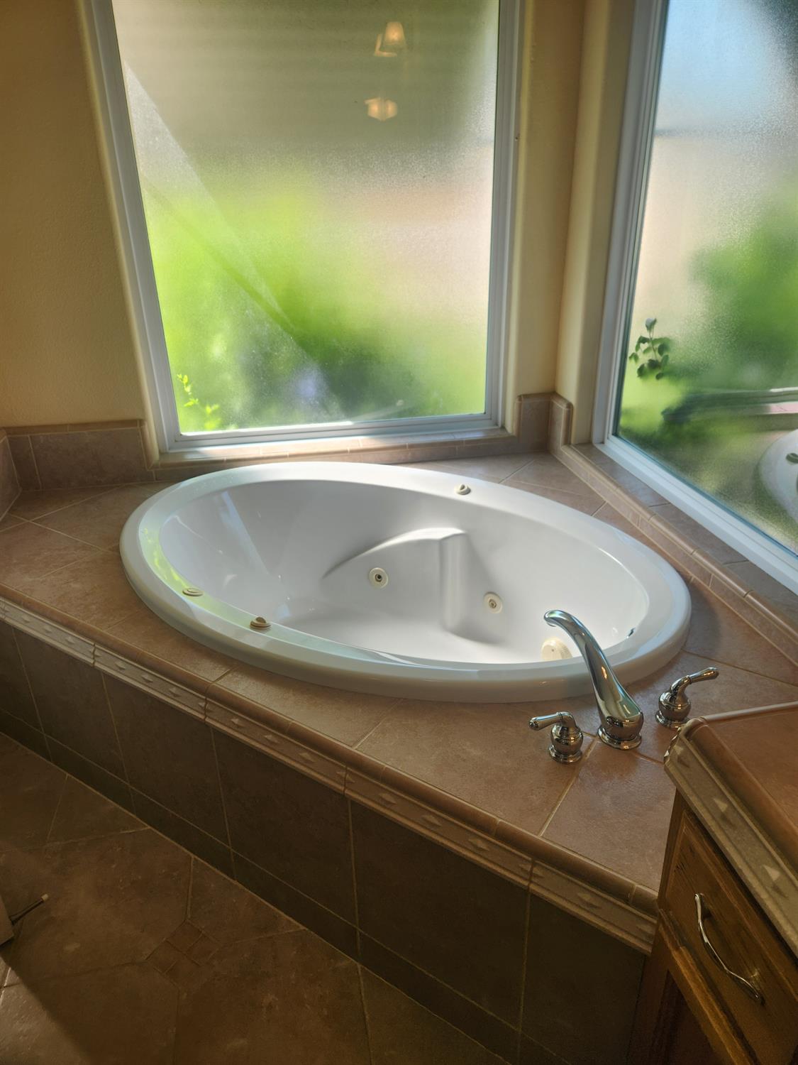 2684 Armstrong Ave, Clovis, CA 93611