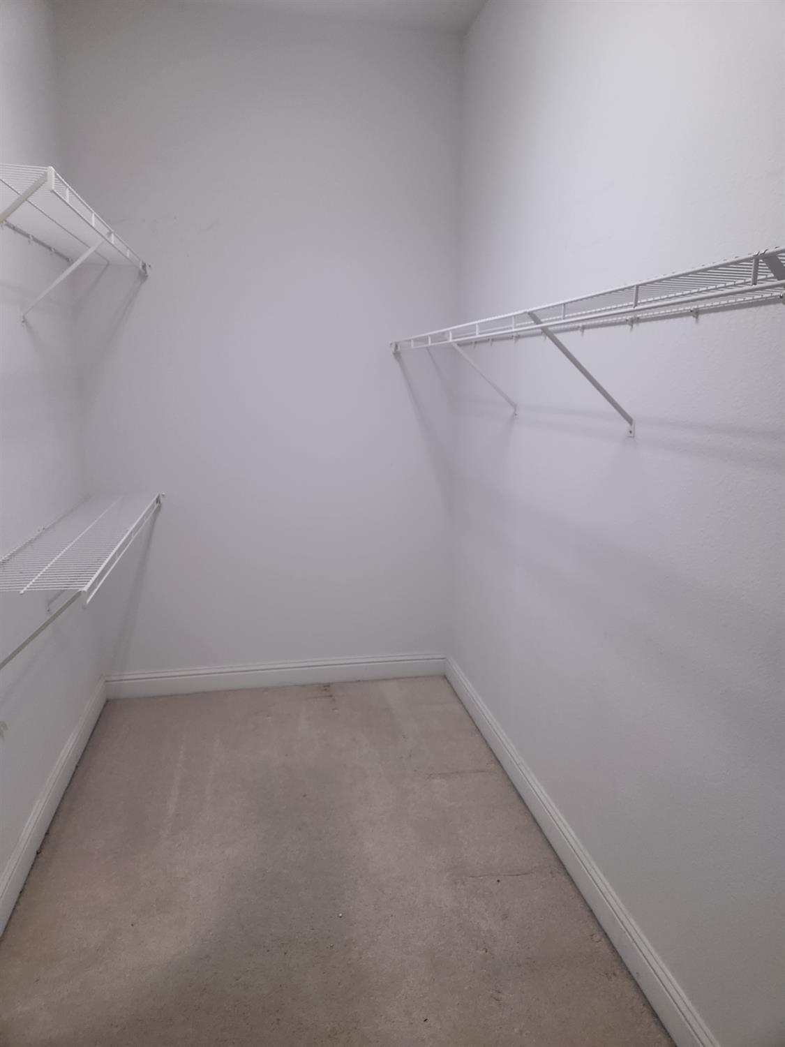 2684 Armstrong Ave, Clovis, CA 93611