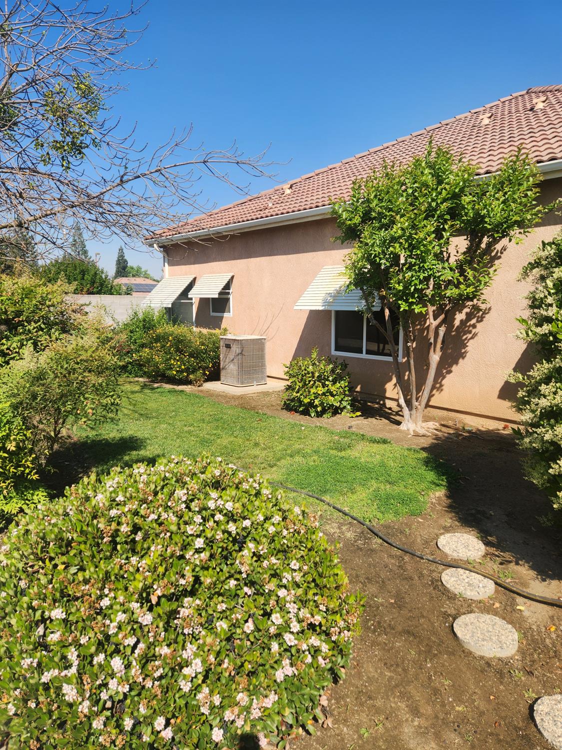 2684 Armstrong Ave, Clovis, CA 93611