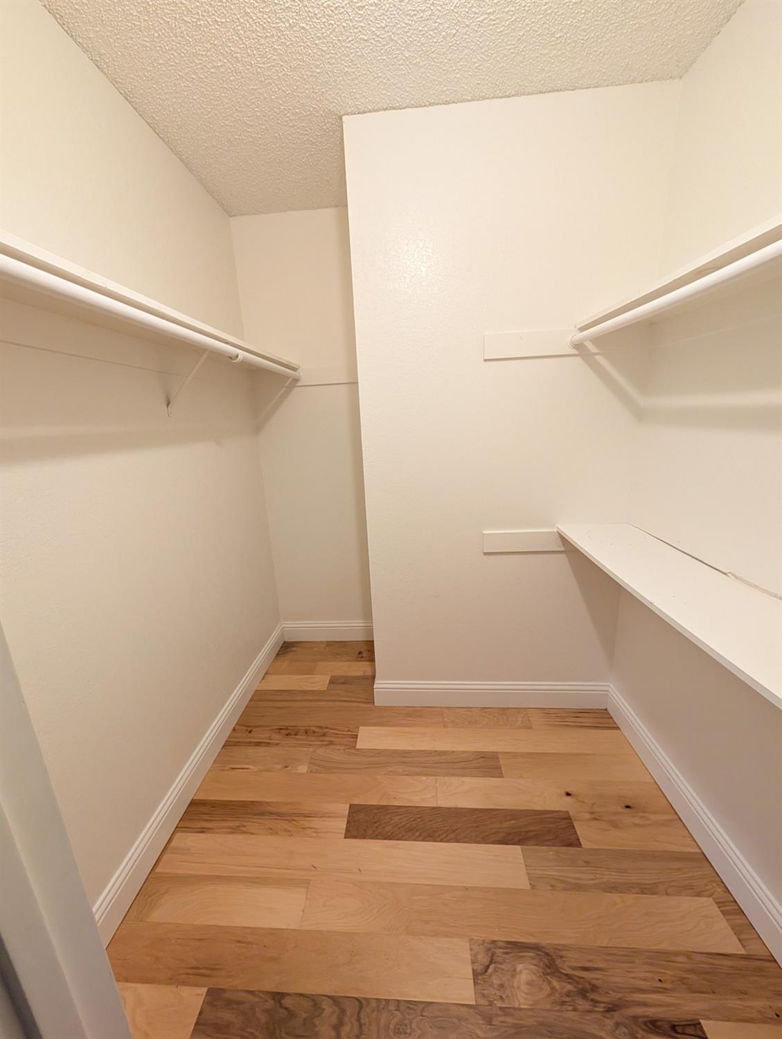 4918 N Sequoia Dr #102, Fresno, CA 93704