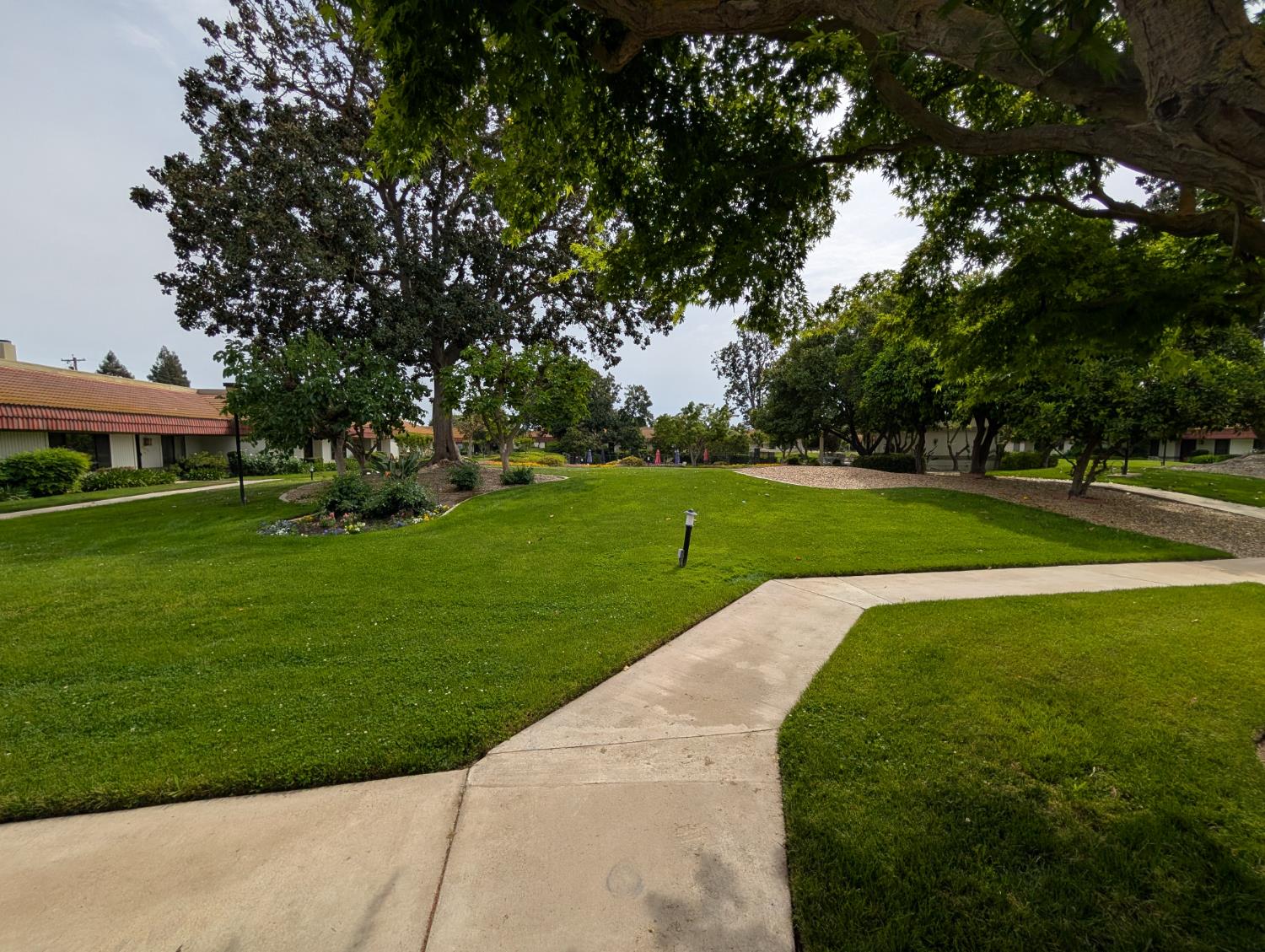 4918 N Sequoia Dr #102, Fresno, CA 93704